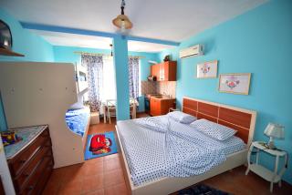 Lovely Apartment w/ AC + Bath. + Kitchen + Parking and Garden - 2