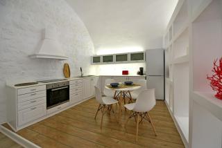 Hydra Hospitality Port Apartment - 6