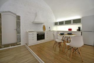 Hydra Hospitality Port Apartment - Hydra - 1