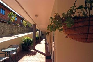 Baycourt Lakefront Motel - 5