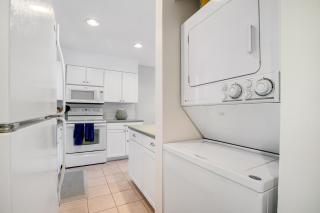Sea Colony --- 3003C West Lake Ct - 7