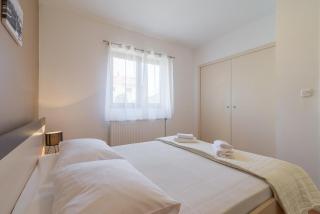 Apartments by the sea Nin, Zadar - 5666 - 1