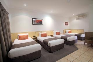 Midlander Motor Inn - 6