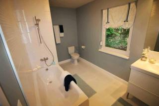 Peaceful Designer Home 50 meters from Lake Balaton, Ideal for Families - Balatonakarattya - 3