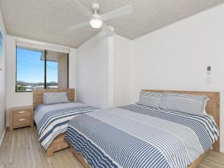 Kingy Beach Getaway with Balcony - Central Kingscliff - 1