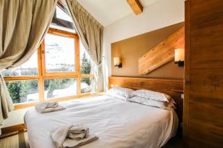 Cosy, modern 2-bed with fireplace & beautiful views - Flaine - 0