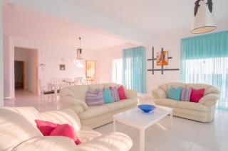 Bella Katerina by Prestige Bookings - Coral Bay - 8