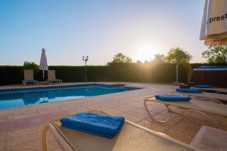 Bella Katerina by Prestige Bookings - Coral Bay - 2