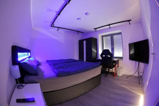 Modern und Neu, TOP Ausstattung mit Kaffeevollautomat, 2x Netflix-TV, Lüftungsanlage, Geschirrspüler - Wallerfangen - 4