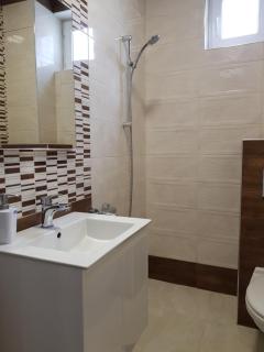 Апартаменти Гювийски - 2