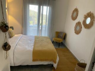 Villa AZURA, vue panoramique et proche mer à Santa Giulia, piscine chauffée - 9