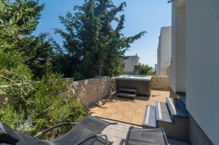 Tomana Deluxe Duplex Apartment with Jacuzzi - Novalja - 9
