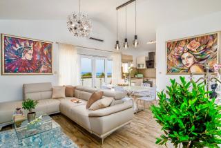 Sea Sparkle 2 Luxury Apartment - 5