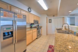 1 Mi to London Bridge Condo with Pool Access - Lake Havasu City - 1