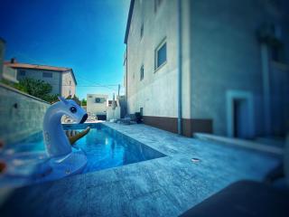 Apartment Villa Rina- Heated salt water Pool - Kaštela - 9