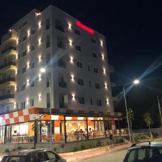 Milenium Hotel - Shëngjin - 7