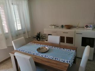 Room Mina - 1