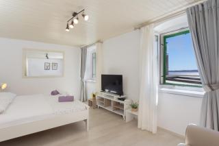 Apartment Petric - Hvar - 0