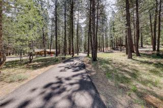 Black Butte Glaze Meadow 59 Getaway - 5