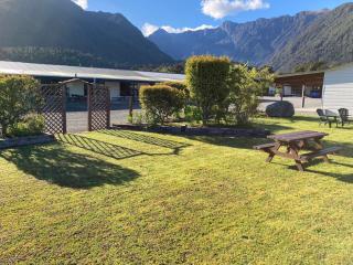 Lake Matheson Motel - Fox Glacier - 4