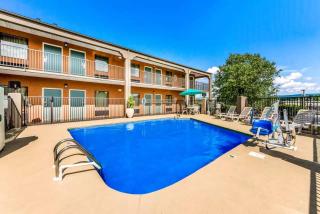 Quality Inn Downtown - Johnson City - 3