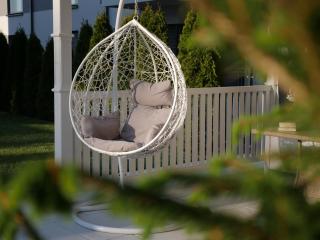 Luksusowe Apartamenty Bursztynowy Las ,,Leśny Poranek'' z ogrodem i widokiem na las Ustka - Ustka - 9