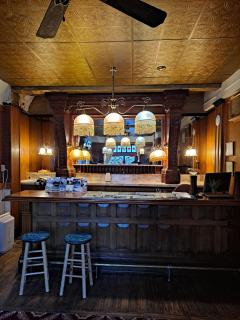 Van Gilder Hotel - Seward - 0