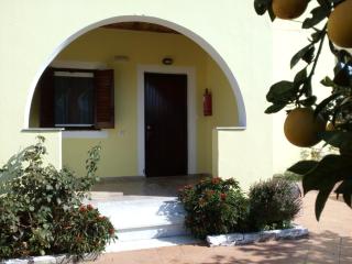 Amadeus Hawaii Apartments & Studios - 4