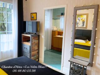 CHAMBRE D'HOTES "Les Volets Bleus" - VILLA L'OLIVIER côté mer - Vaux-sur-Mer - 2