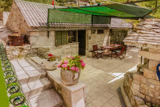 Mini stone house - 8