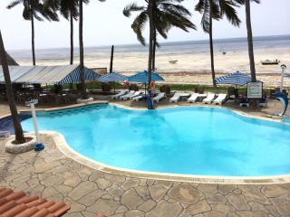 Sai Rock Beach Hotel & Spa - Bamburi - 2