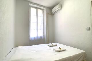 Renovated apartment AC - wifi - 2-4pers - Center Antibes rue James Close - 8