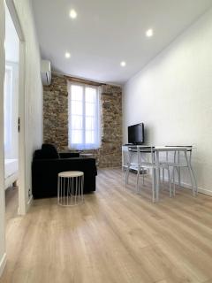 Renovated apartment AC - wifi - 2-4pers - Center Antibes rue James Close - Antibes - 6