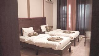 Al Fawanes Hotel Apartments - 2