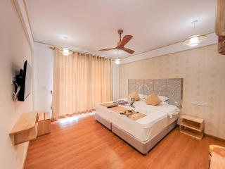 Jeym Lodge - Thoddoo - 1