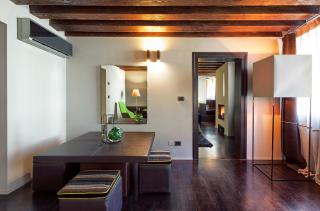 Charming House Iqs - Venecia - 0