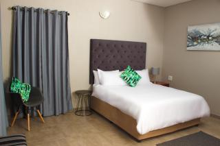 Ndalo Lodge Oshoek - - 0