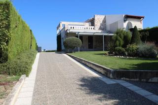 Elikon Luxury Villa - 3