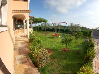 Spacious apartment with parking&garden - Marčana - 4