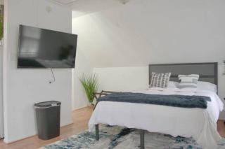 Private Studio Getaway near Museum District - Houston - 0