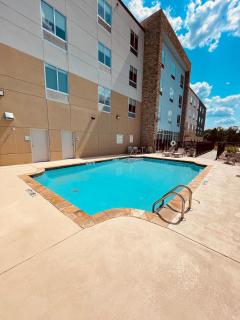 Holiday Inn Express & Suites Macon North by IHG - Macon - 4