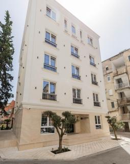 Hotel La Favorita - Tirana - 6