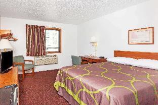 Super 8 by Wyndham Winchester VA - Winchester - 4
