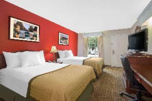 Baymont by Wyndham Brunswick GA - 7
