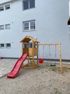 Apartmani Grgić on the adress Branka Fučića 96 - 5