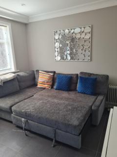 Private luxury Annex apartment with secure free parking - Chessington - 3