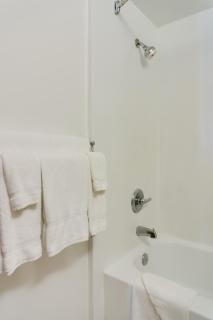 The Twin Fin Hotel - Honolulu - 9