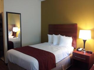 Days Inn by Wyndham Indiana Benjamin Franklin Highway - Indiana - 4
