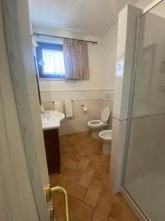 Agriturismo Colle d' Oro - Pescia Romana - 1