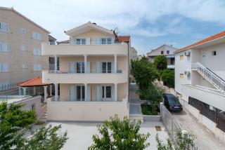 Spacious Modern Apartment Miljak - 1min to the beach - Trogir - 9